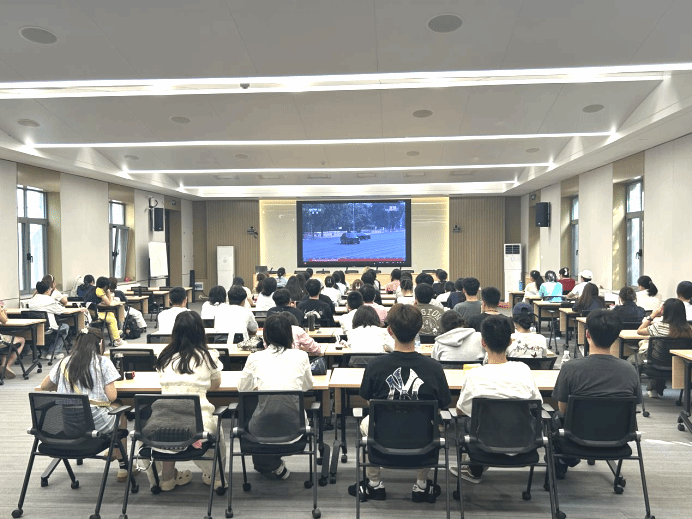 “铭记历史，砥砺前行”球王会体育组织“纪念中国人民抗日战争暨世界反法西斯战争胜利80周年”主题教育活动